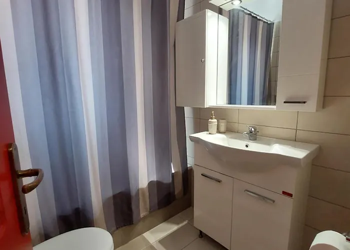 Zachari House Cfu Apartament Virós