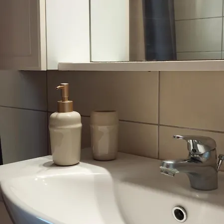 Zachari House Cfu Appartement *