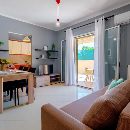 Zachari House Cfu Βιρός