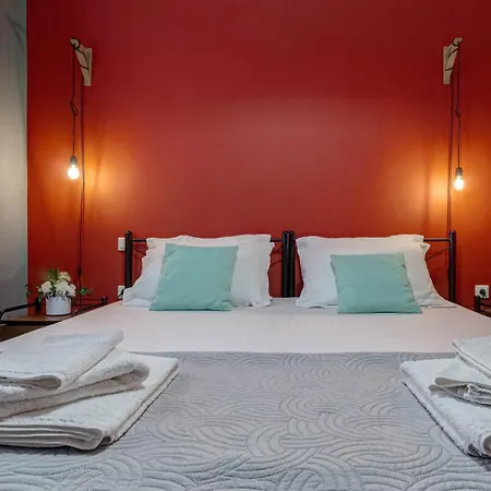 Zachari House Cfu * Virós