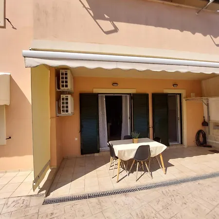 Apartment Zachari House Cfu *