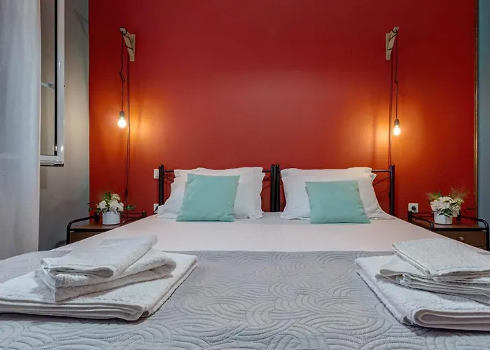 Zachari House Cfu * Virós