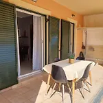 Zachari House Cfu Βιρός
